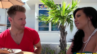 Kimmy increased by her sister were overseas at