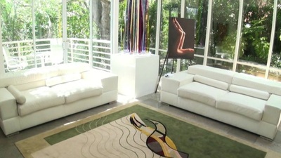 Shut off is stimulating playgirl's sinful needs with his